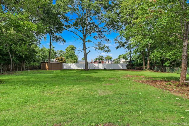 930 Tooker Avenue, West Babylon, NY 11704
