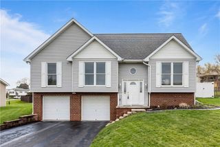 3 Daniel St, Hempfield Twp, PA 15601