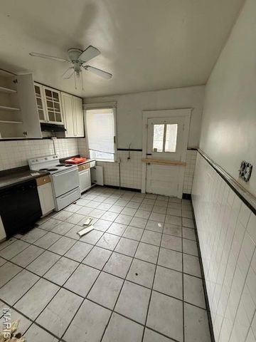 4724 Kossuth Avenue, St Louis, MO 63115