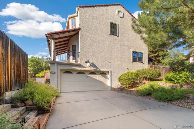 1530 S Quebec Way 30, Denver, CO 80231