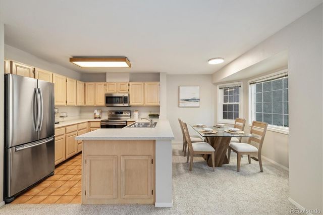 1530 S Quebec Way 30, Denver, CO 80231