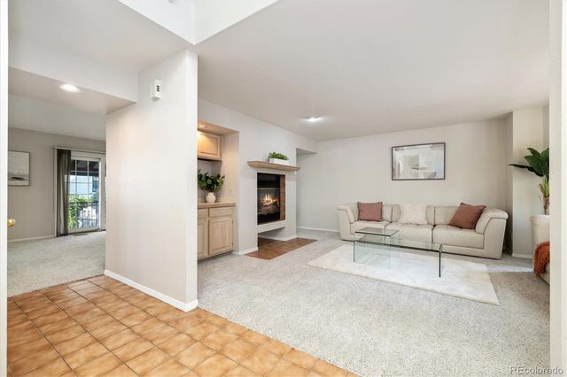 1530 S Quebec Way 30, Denver, CO 80231