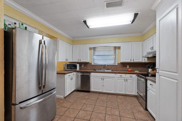 76 Upper Hamilton Hill Rd., Laurel, MS 39443