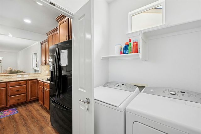 308 Hills Of Texas TRL, Georgetown, TX 78633