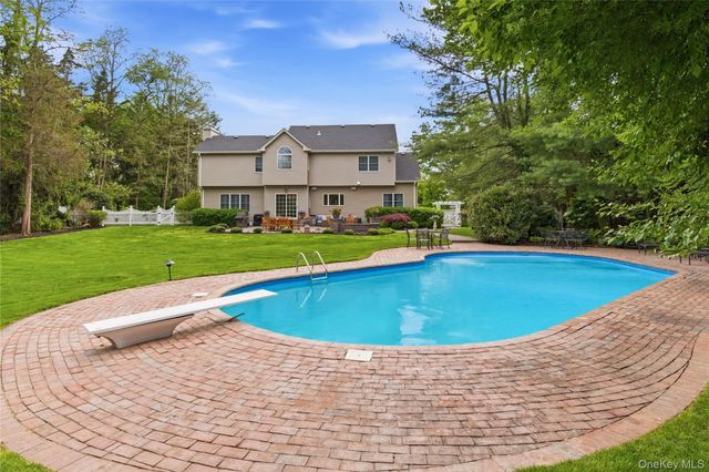 11 Milemore Drive, Northport, NY 11768