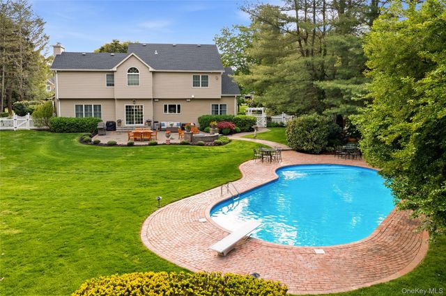 11 Milemore Drive, Northport, NY 11768