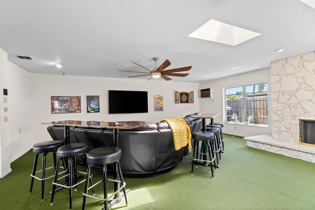 1500 SE 24th Avenue, Pompano Beach, FL 33062