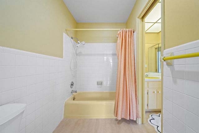 1500 SE 24th Avenue, Pompano Beach, FL 33062