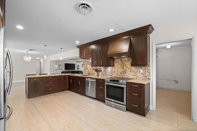 1500 SE 24th Avenue, Pompano Beach, FL 33062