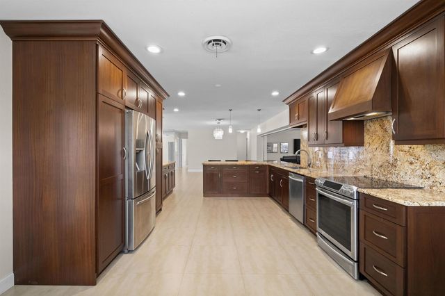 1500 SE 24th Avenue, Pompano Beach, FL 33062