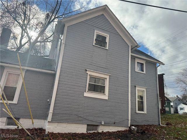 1907 Manchester Road, Akron, OH 44314