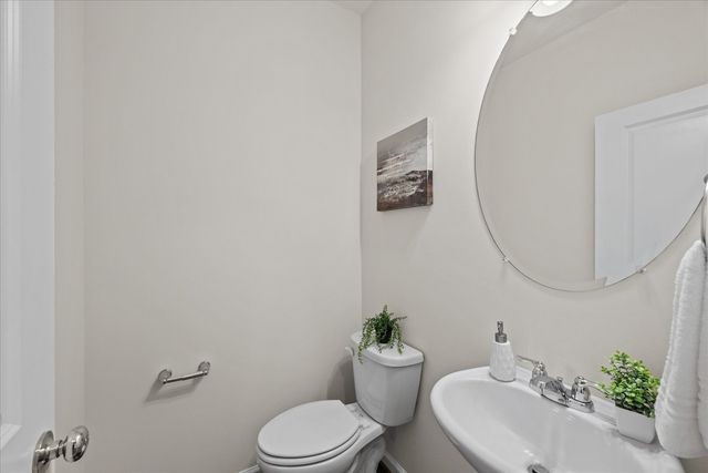 130 Cambria Walk, Alexandria, VA 22304