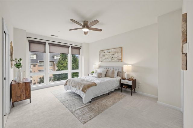 130 Cambria Walk, Alexandria, VA 22304
