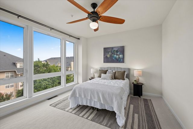 130 Cambria Walk, Alexandria, VA 22304