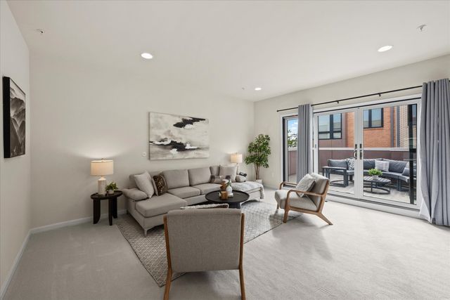 130 Cambria Walk, Alexandria, VA 22304