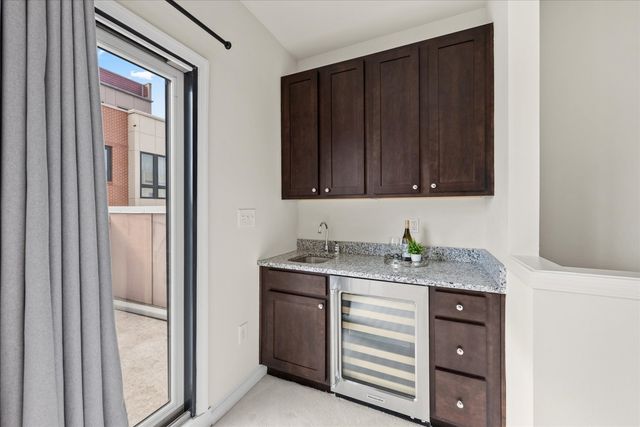 130 Cambria Walk, Alexandria, VA 22304