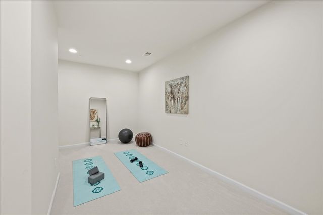 130 Cambria Walk, Alexandria, VA 22304