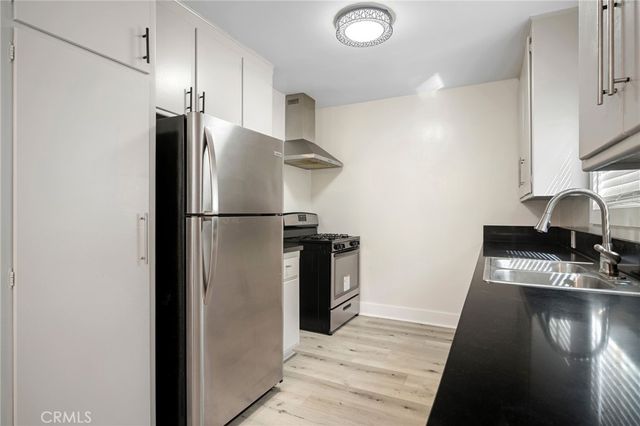 7969 Norton Avenue 3, West Hollywood, CA 90046