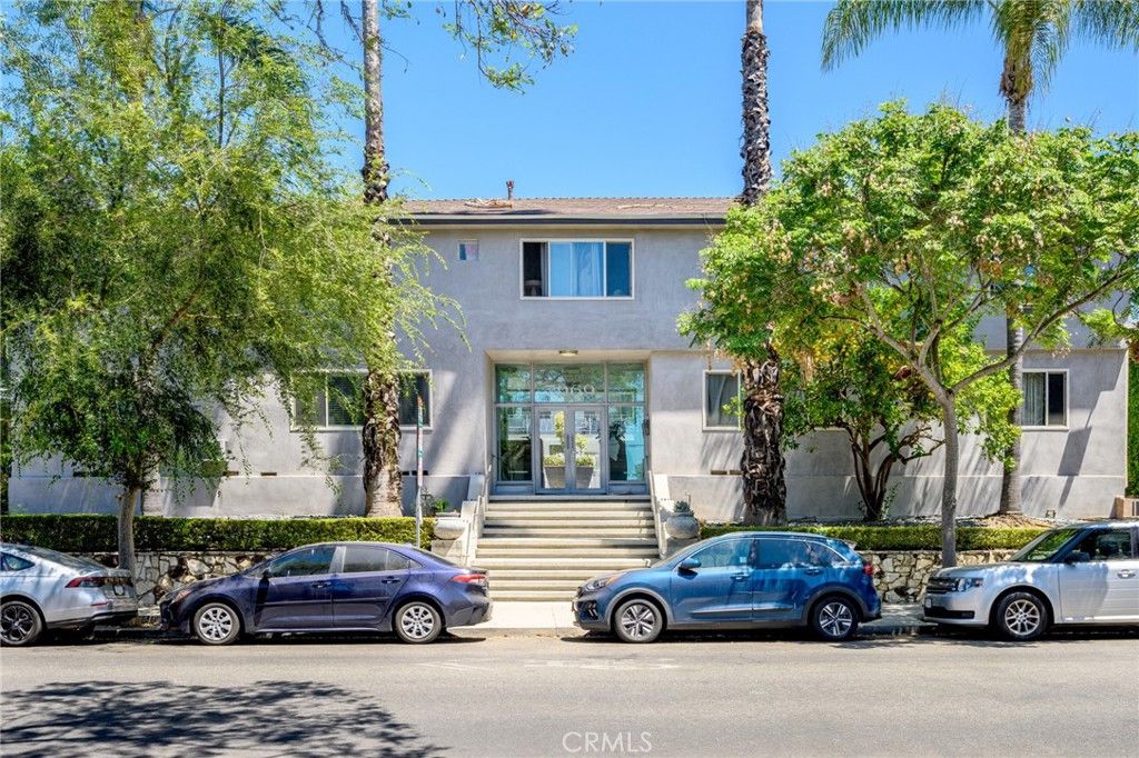 7969 Norton Avenue 3, West Hollywood, CA 90046
