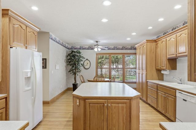 2411 W Dearborn Street, Springfield, MO 65807