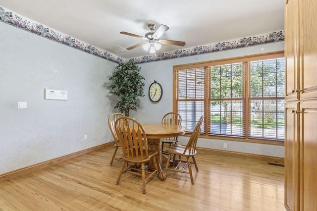 2411 W Dearborn Street, Springfield, MO 65807
