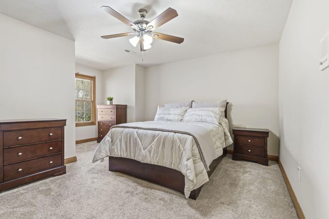 2411 W Dearborn Street, Springfield, MO 65807