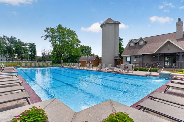 2411 W Dearborn Street, Springfield, MO 65807