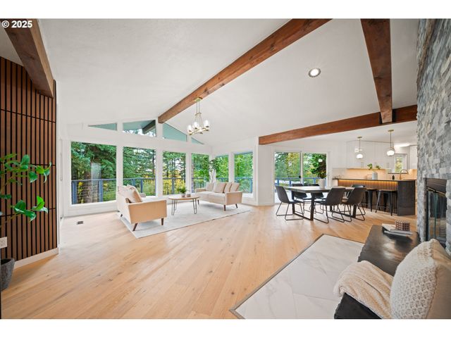 42600 E LARCH MOUNTAIN Rd, Corbett, OR 97019