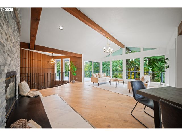 42600 E LARCH MOUNTAIN Rd, Corbett, OR 97019