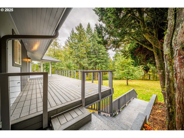 42600 E LARCH MOUNTAIN Rd, Corbett, OR 97019