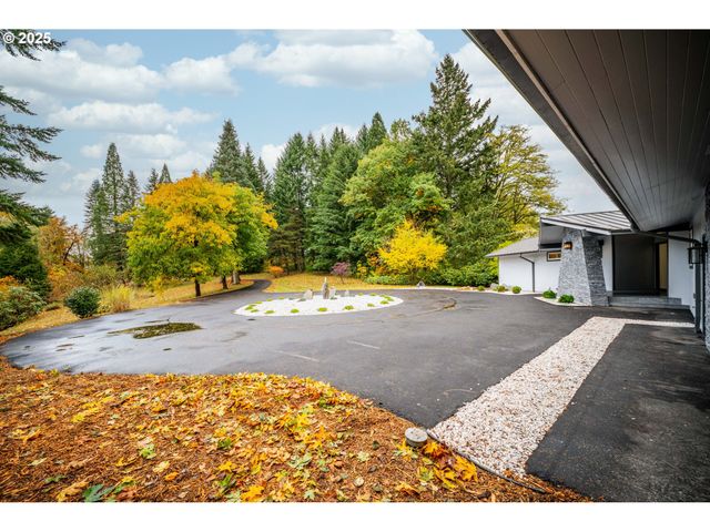 42600 E LARCH MOUNTAIN Rd, Corbett, OR 97019