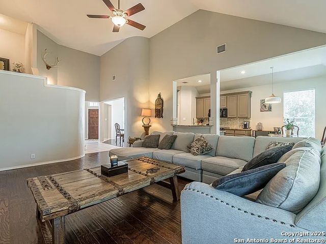 115 Knights Cross, San Antonio, TX 78258