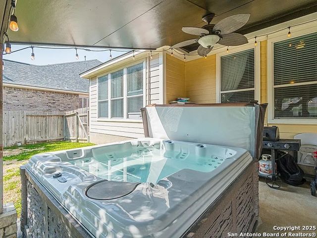 115 Knights Cross, San Antonio, TX 78258