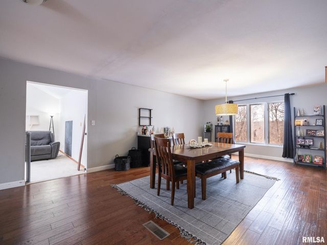 12052 N HICKORY GROVE Road, Dunlap, IL 61525