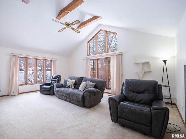 12052 N HICKORY GROVE Road, Dunlap, IL 61525