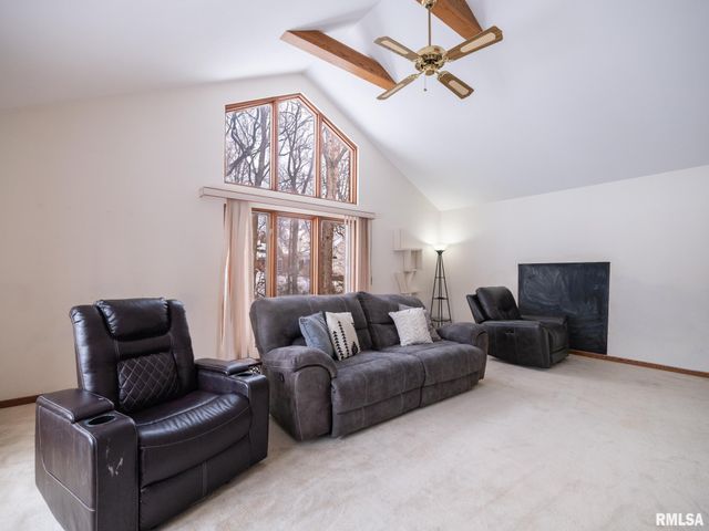 12052 N HICKORY GROVE Road, Dunlap, IL 61525