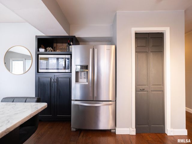 12052 N HICKORY GROVE Road, Dunlap, IL 61525