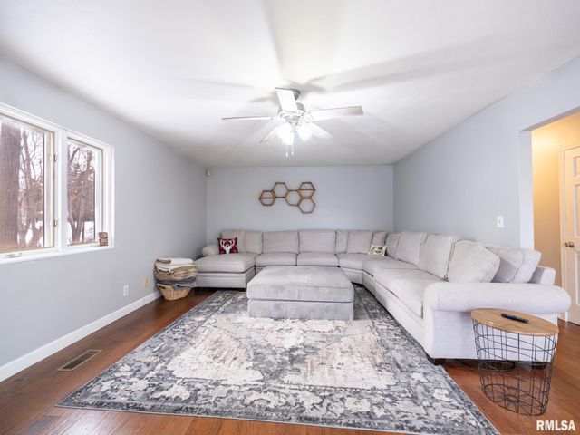 12052 N HICKORY GROVE Road, Dunlap, IL 61525