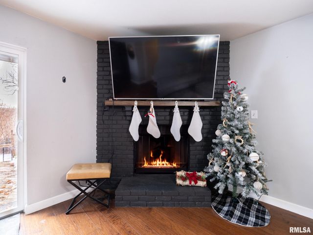 12052 N HICKORY GROVE Road, Dunlap, IL 61525