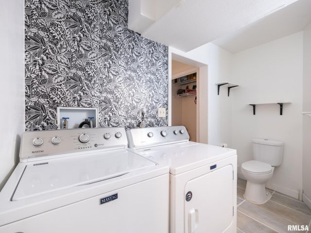 12052 N HICKORY GROVE Road, Dunlap, IL 61525