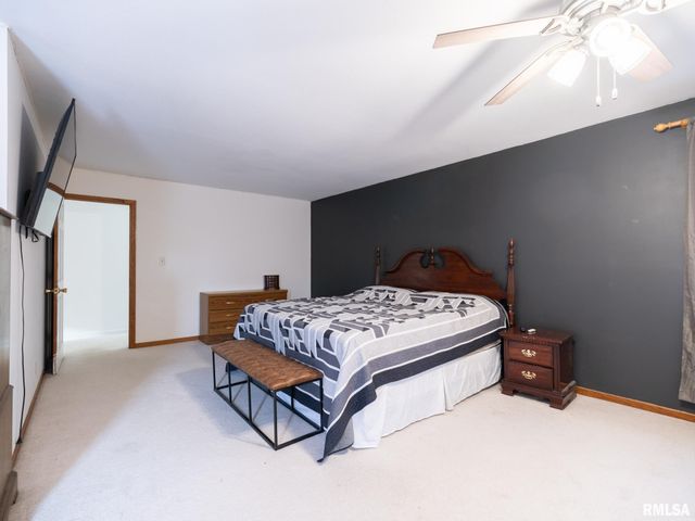 12052 N HICKORY GROVE Road, Dunlap, IL 61525