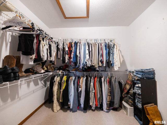 12052 N HICKORY GROVE Road, Dunlap, IL 61525