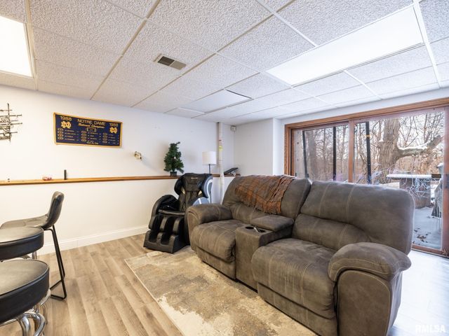 12052 N HICKORY GROVE Road, Dunlap, IL 61525