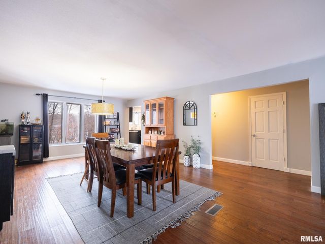 12052 N HICKORY GROVE Road, Dunlap, IL 61525