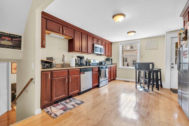 194 West 5th Street, Boston, MA 02127