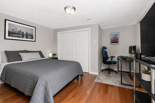 194 West 5th Street, Boston, MA 02127
