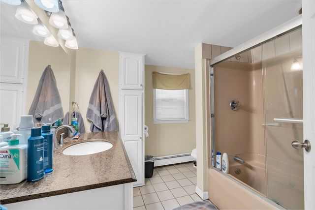 194 West 5th Street, Boston, MA 02127