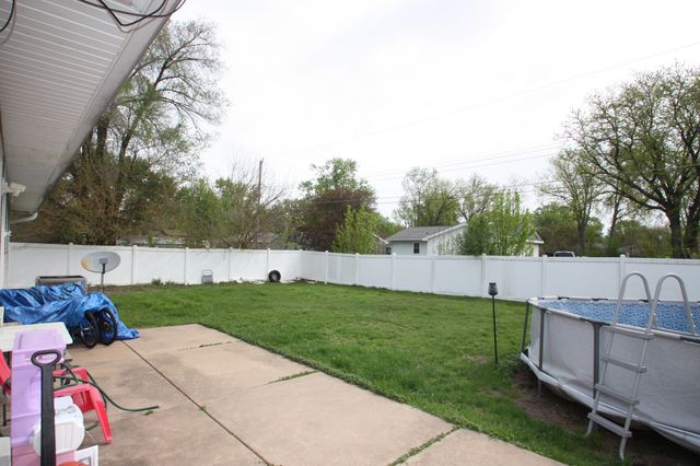2607 Crestview Drive, Bettendorf, IA 52722