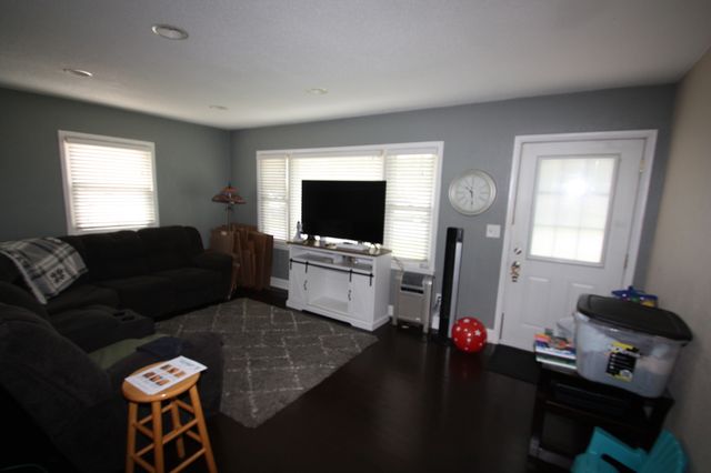 2607 Crestview Drive, Bettendorf, IA 52722