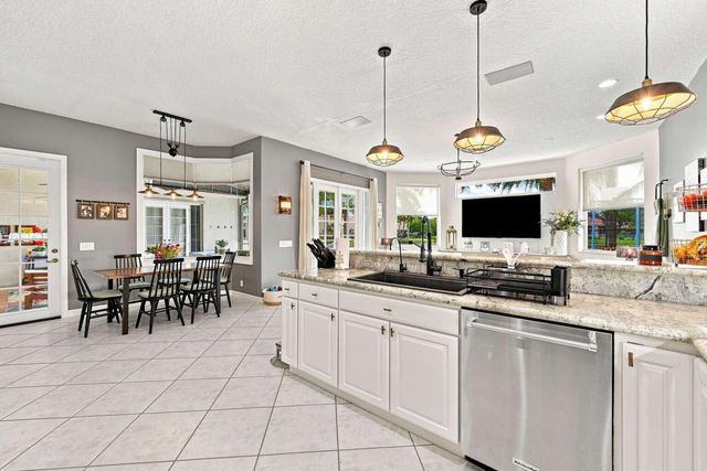 5151 NW 109TH Terrace, Coral Springs, FL 33076